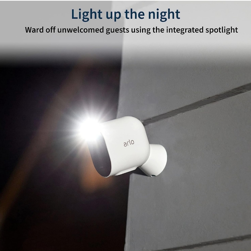 Arlo Pro 4 Spotlight camera - Picture 2 of 4
